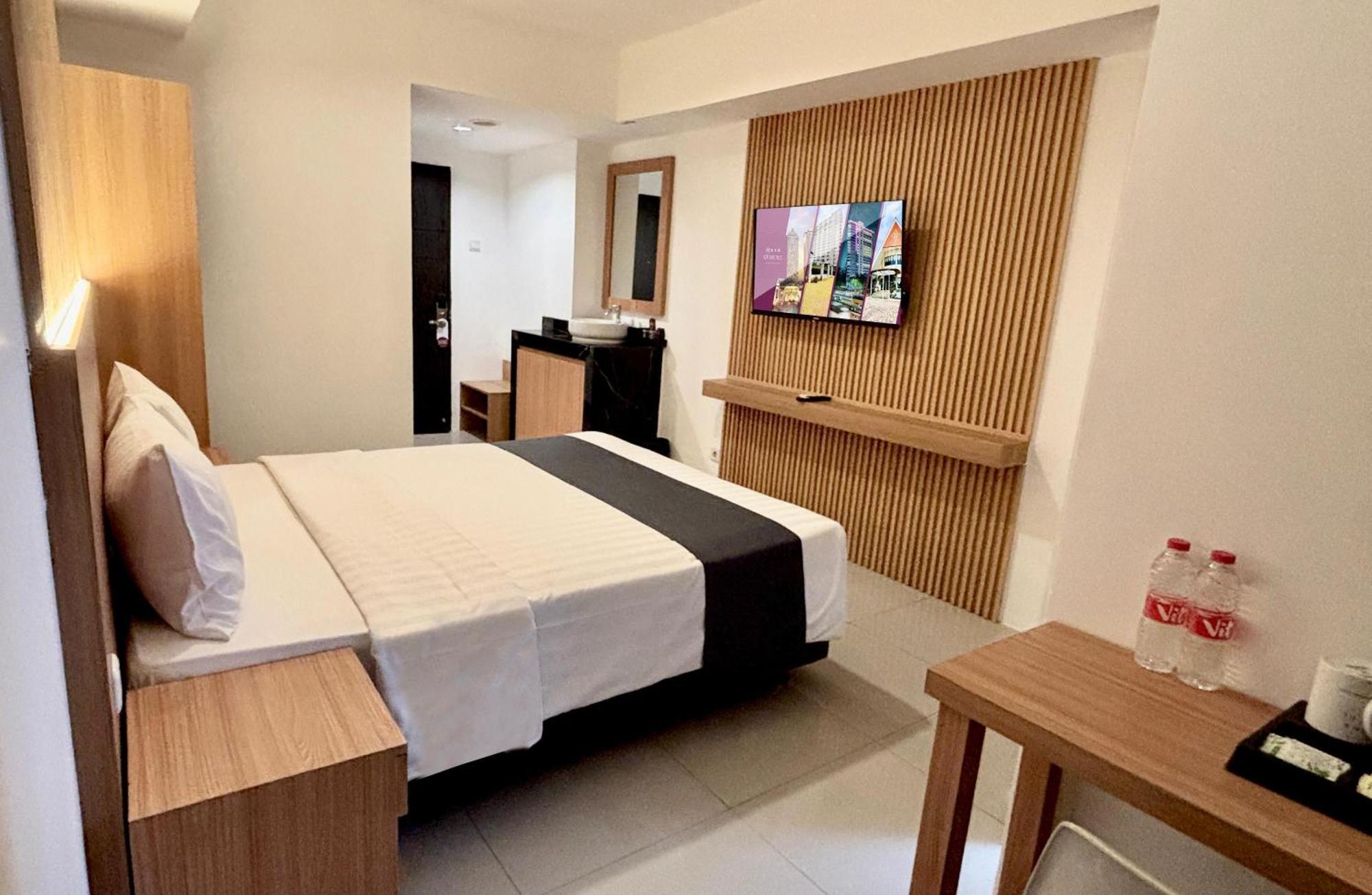 Nemuru Hotel Ciputat Pondokcabe Hilir Dış mekan fotoğraf